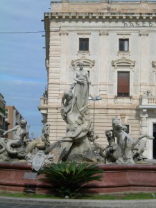 piazza-archimede-artemide